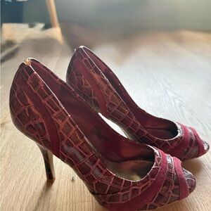 White House Black Market Burgundy Croc-Texture Peep-Toe Heels